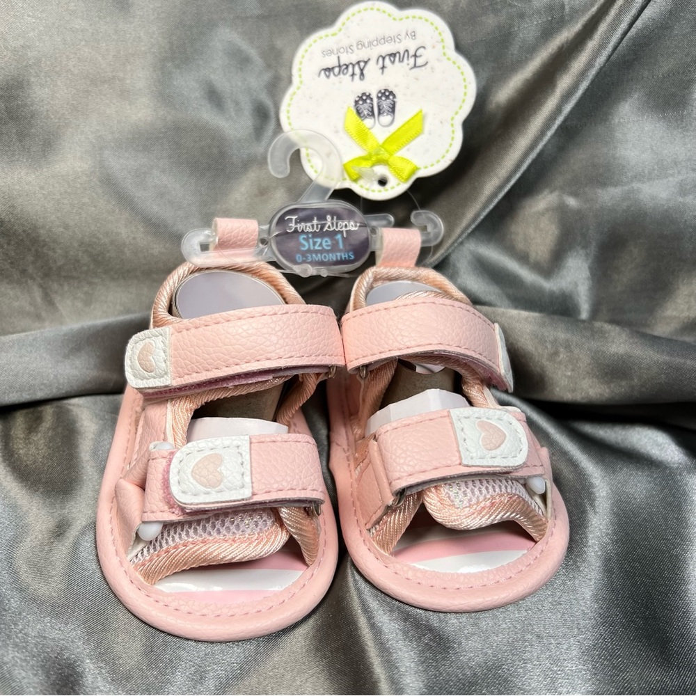 Stepping Stones‎ First Steps Baby Girl’s (0-3 months) Size 1 Sandals Pink Hearts
